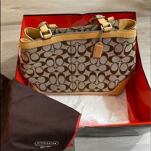 COACH AUTHENTIC BAG